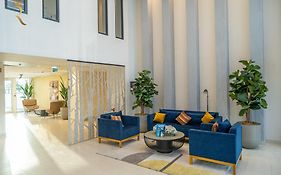 Yas Island Retreat Boho Chic Studio Apartment With Pool